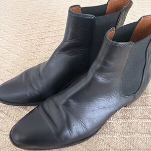 Aquatalia leather boots size 9